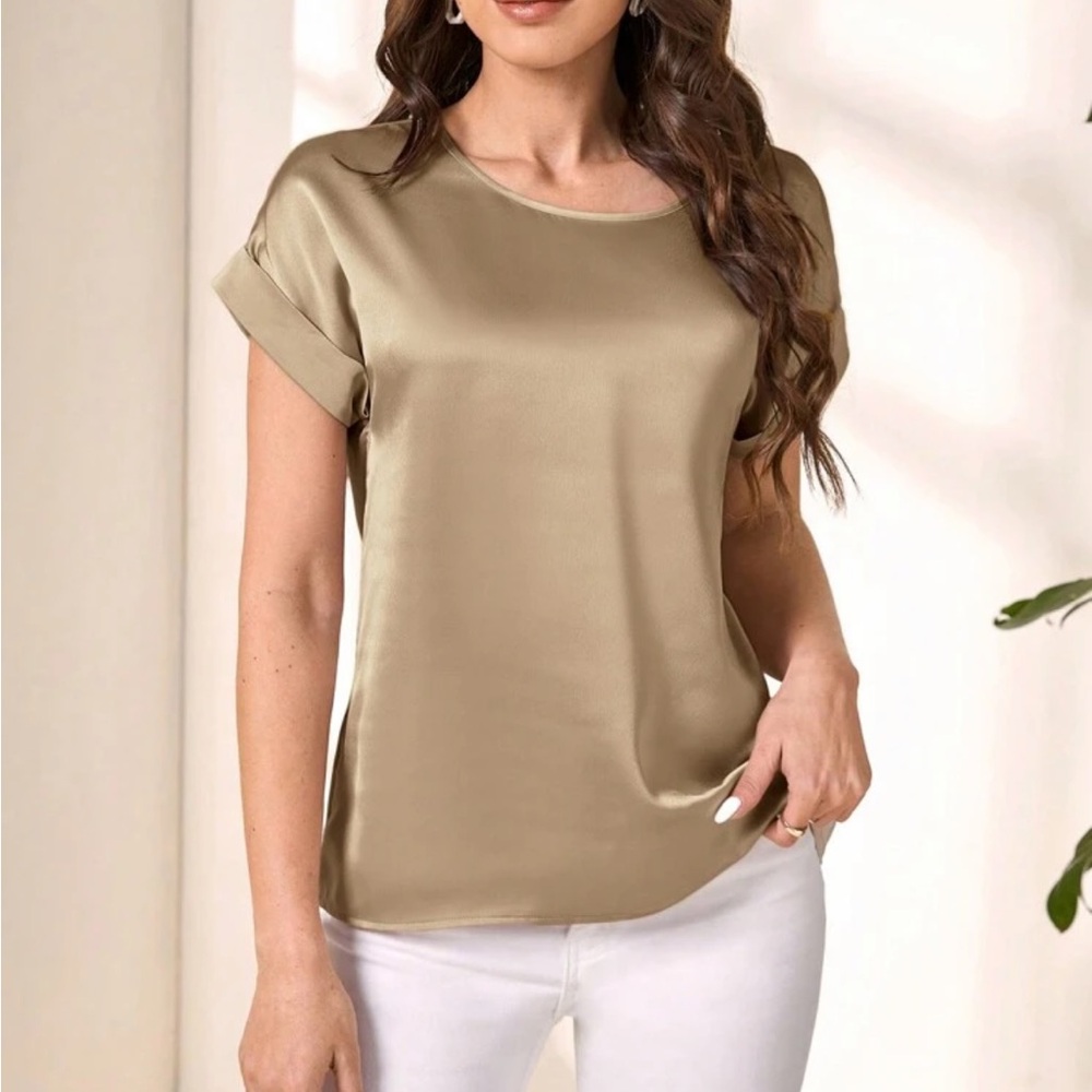 NWT Chic Women's Khaki Satin Top